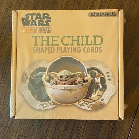 STAR WARS The Mandelorian THE CHILD shaped playing cards, NEW in wrapper - Picture 6 of 7